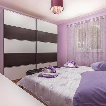 Amazing Apartment In Rabac With Wifi Raša Eksteriør billede