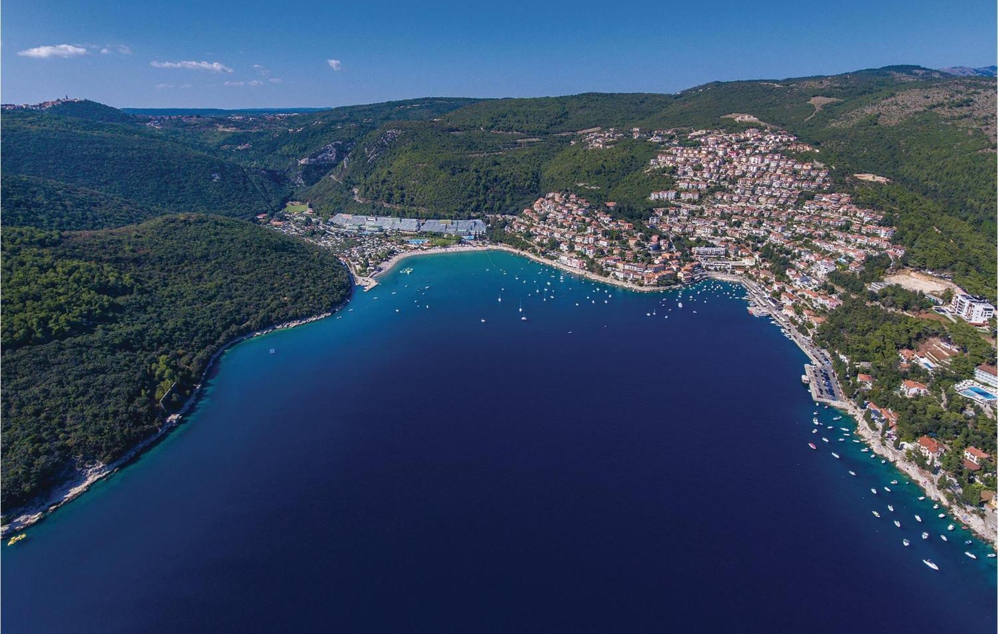Amazing Apartment In Rabac With Wifi Raša Eksteriør billede